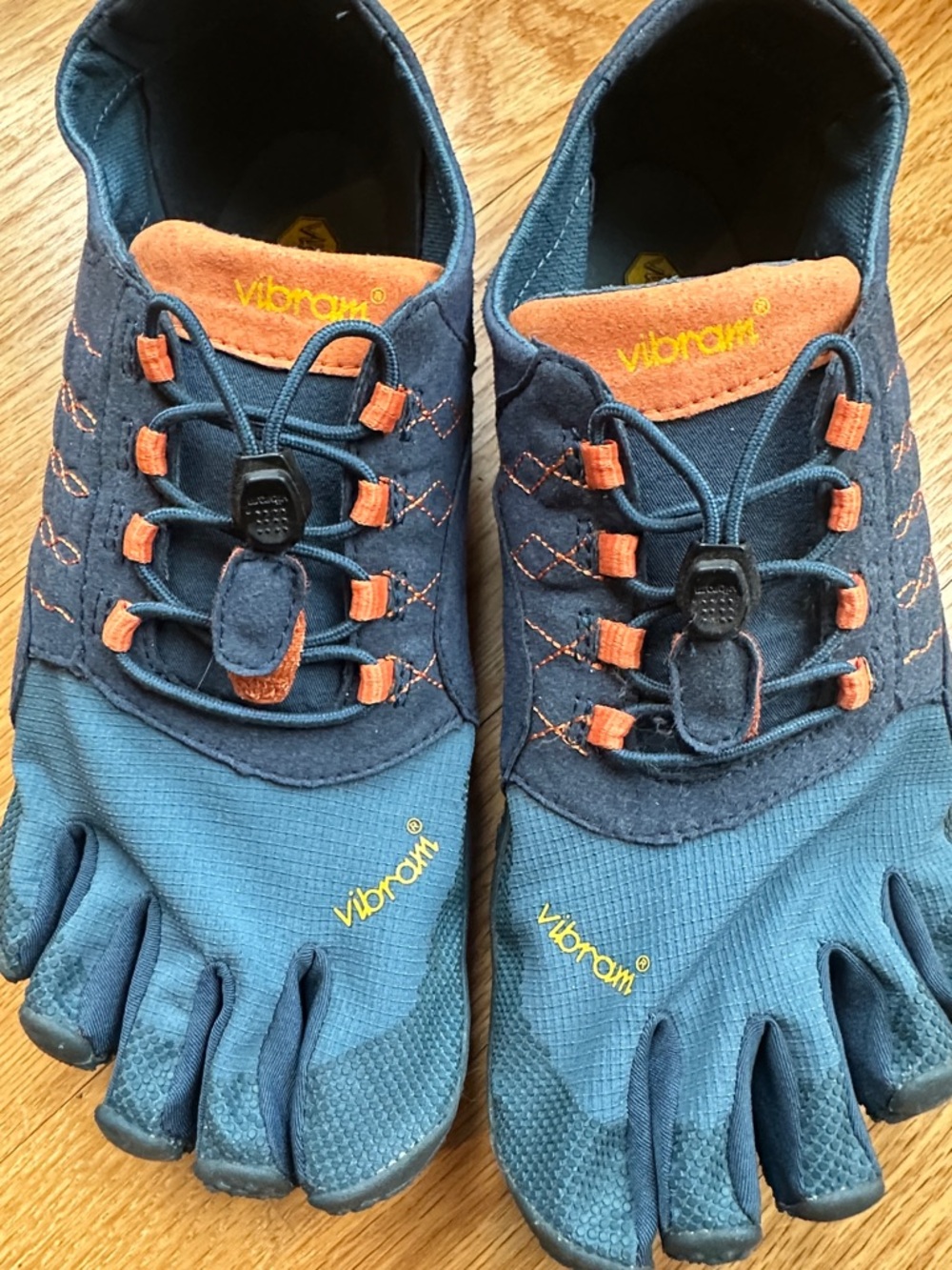 Vibram FiveFingers Navy and Orange Toe Shoes - Picture 5 of 8